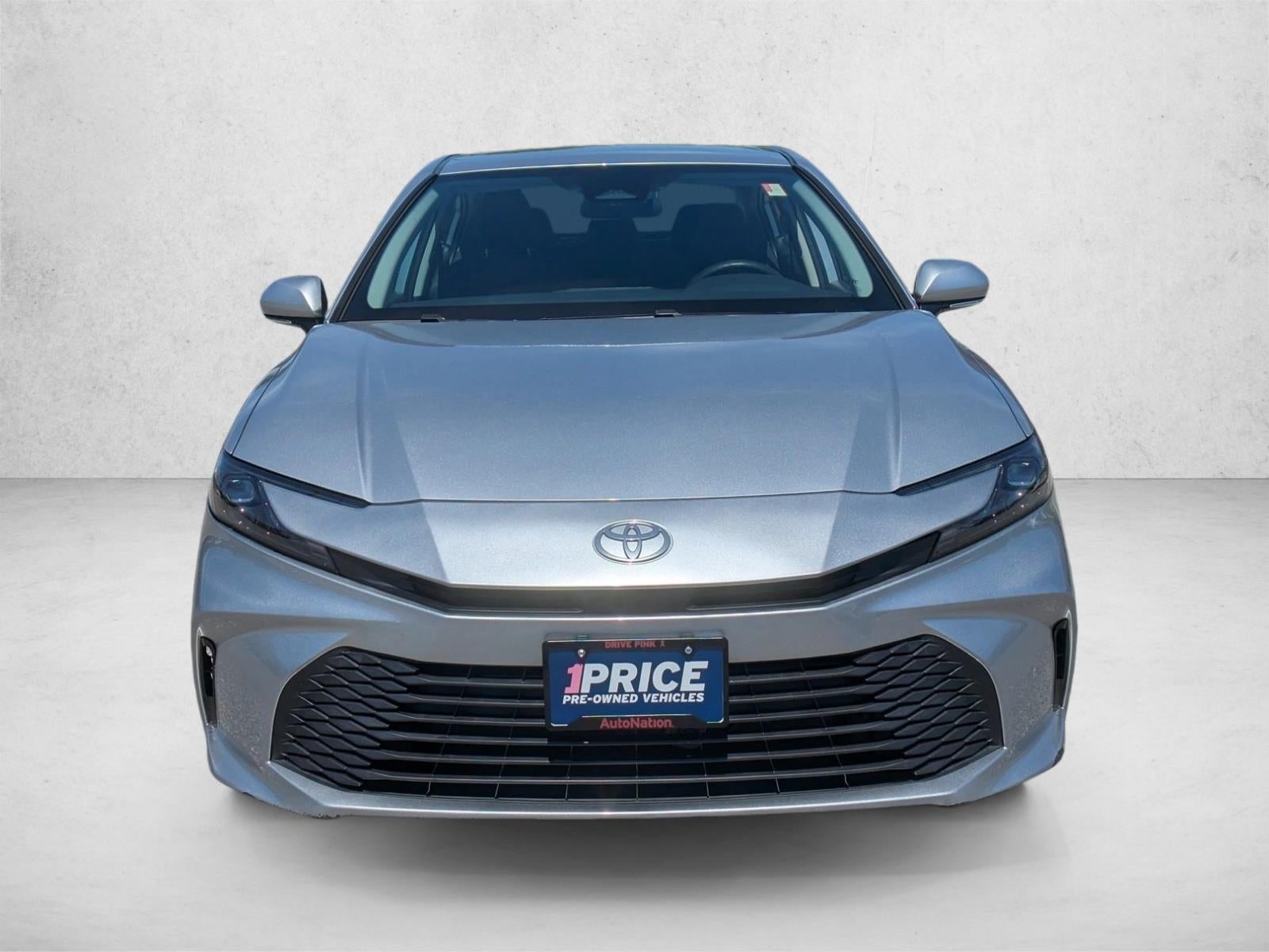 2025 Toyota Camry LE (Natl)
