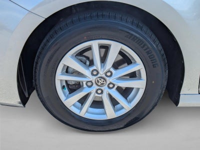 2025 Toyota Camry LE (Natl)