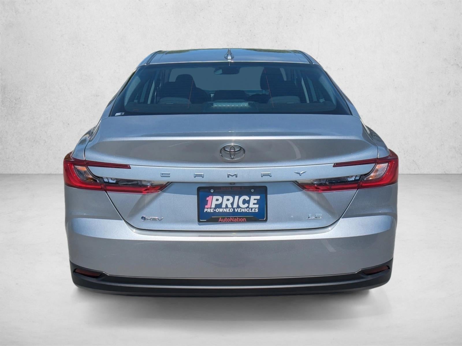 2025 Toyota Camry LE (Natl)
