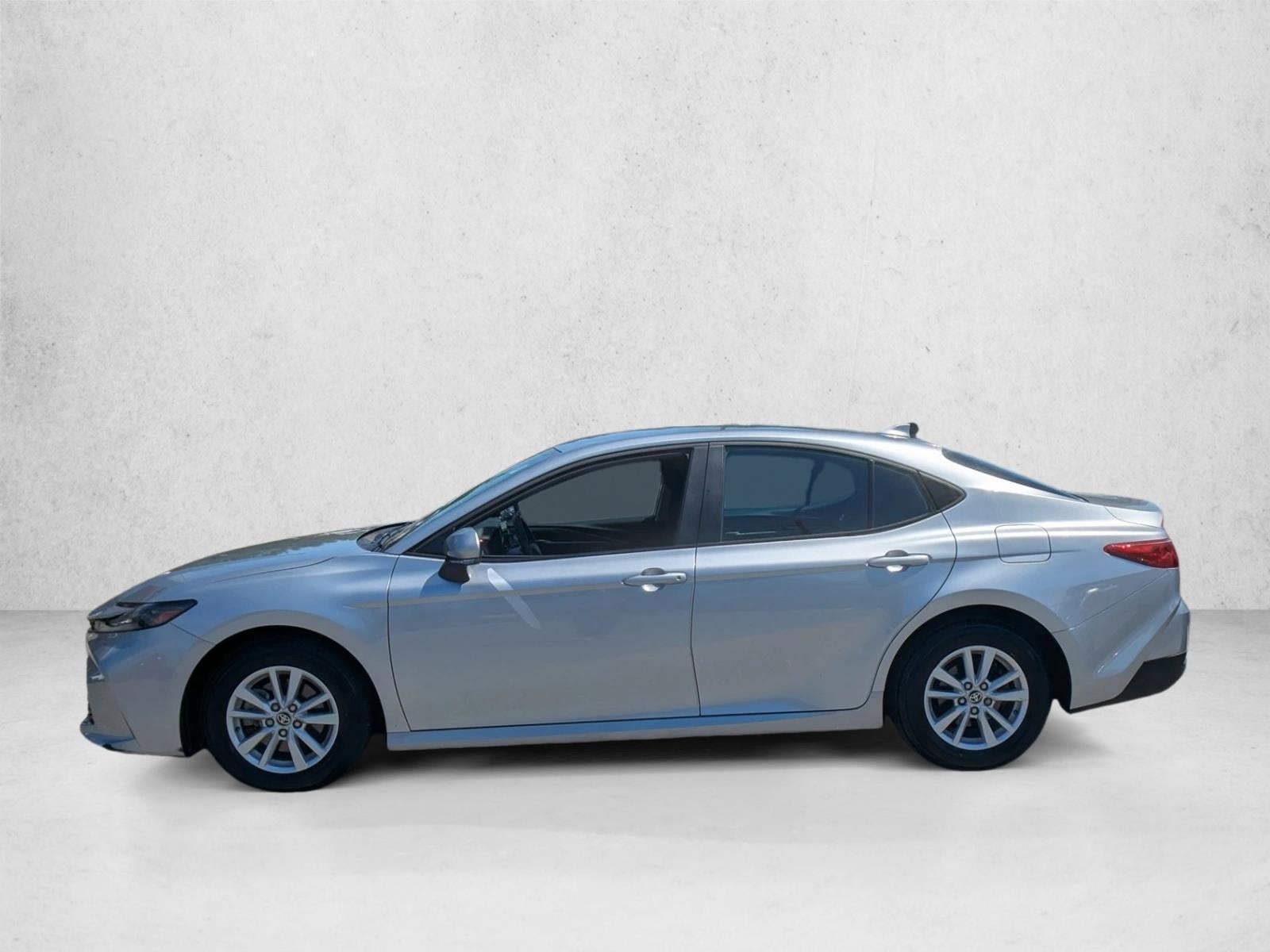 2025 Toyota Camry LE (Natl)