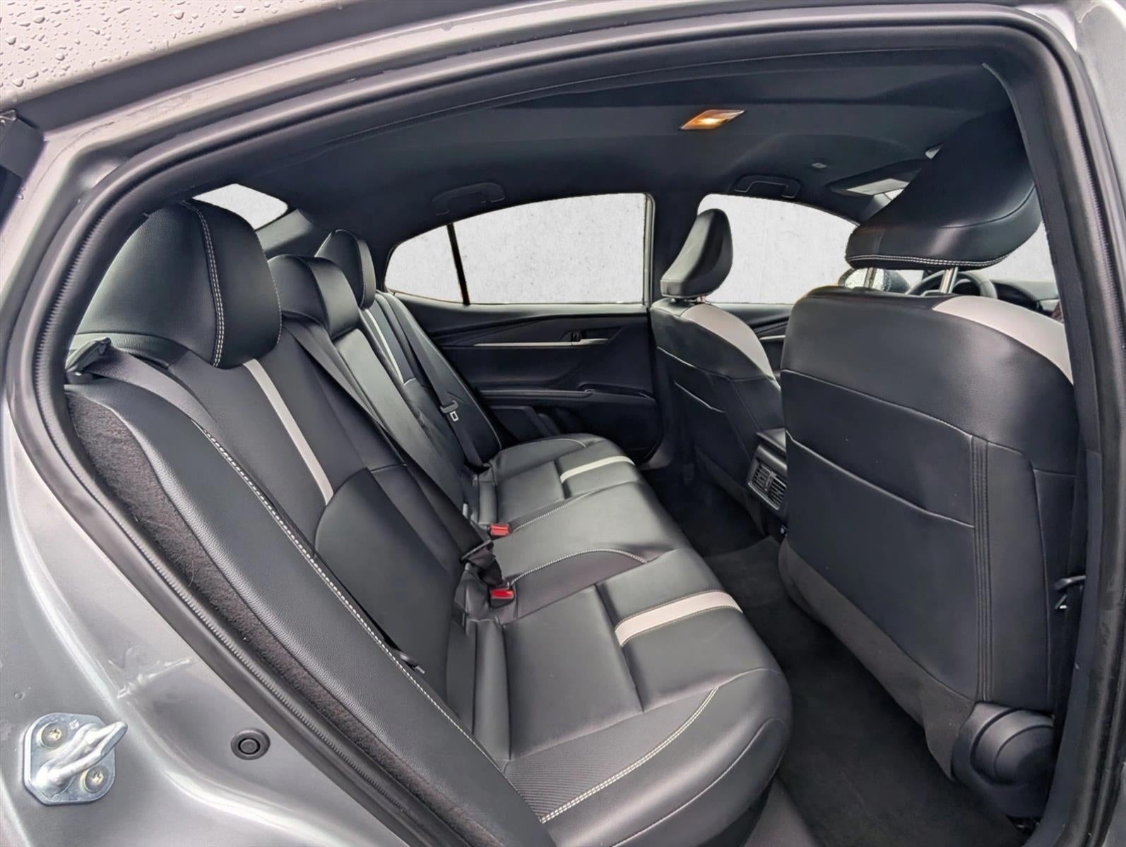 2025 Toyota Camry SE (SE)