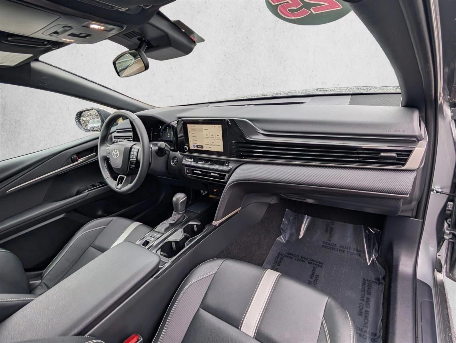 2025 Toyota Camry SE (SE)