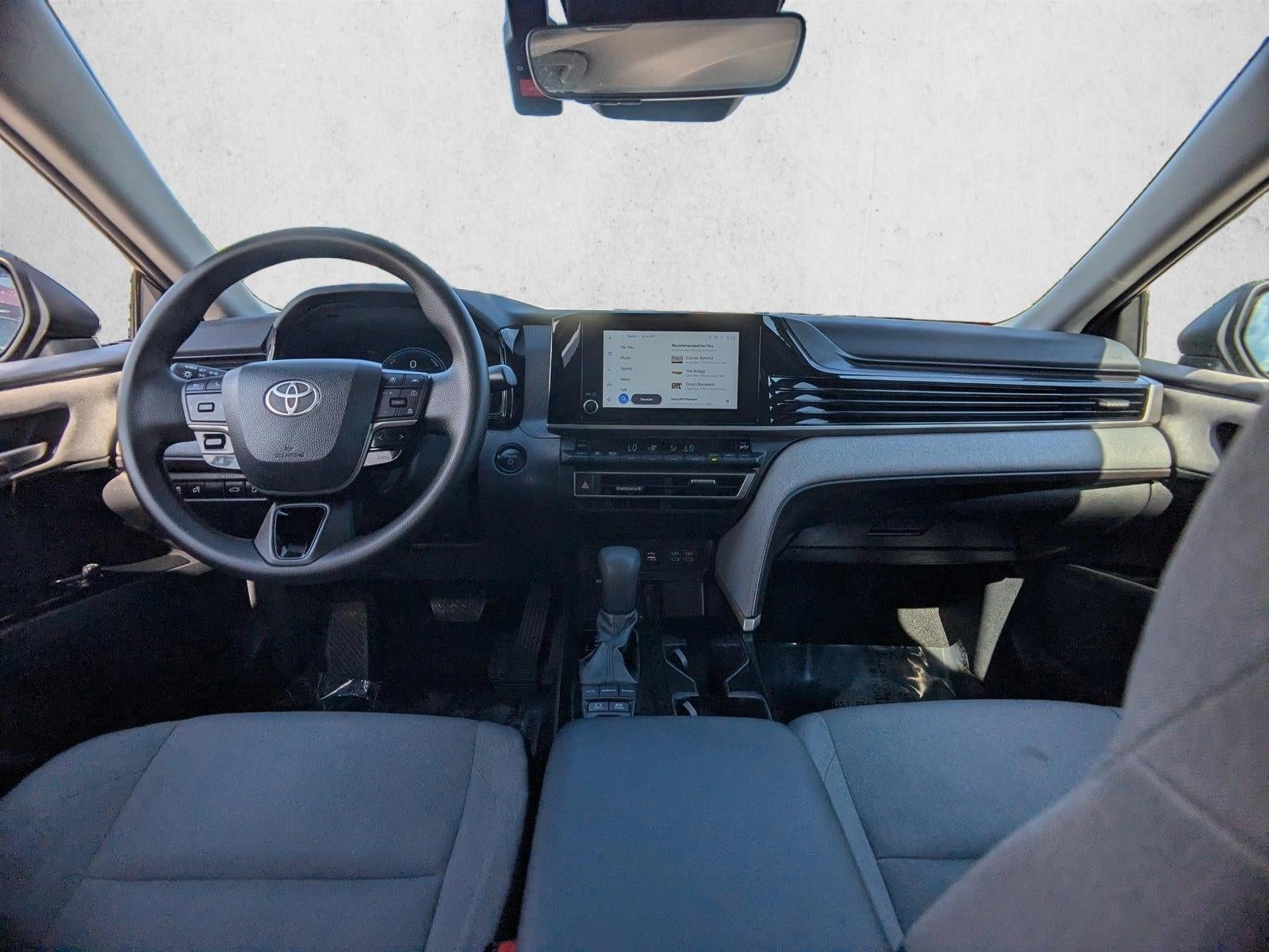 2025 Toyota Camry LE (Natl)