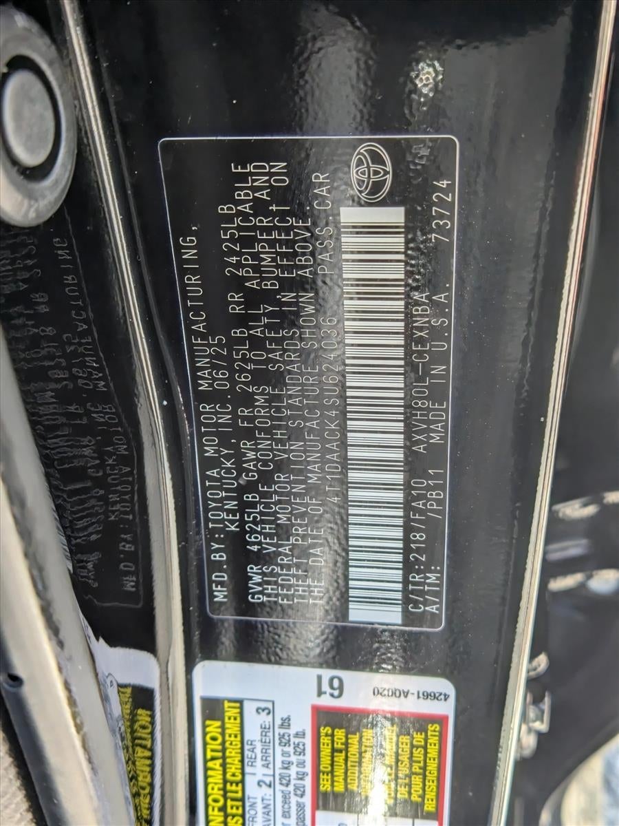 2025 Toyota Camry LE (Natl)