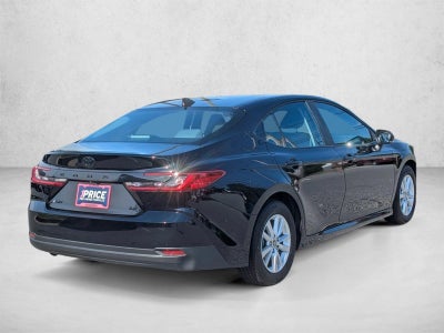 2025 Toyota Camry LE (Natl)