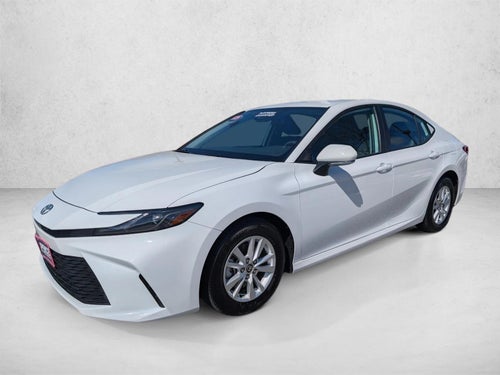 2025 Toyota Camry LE (SE)