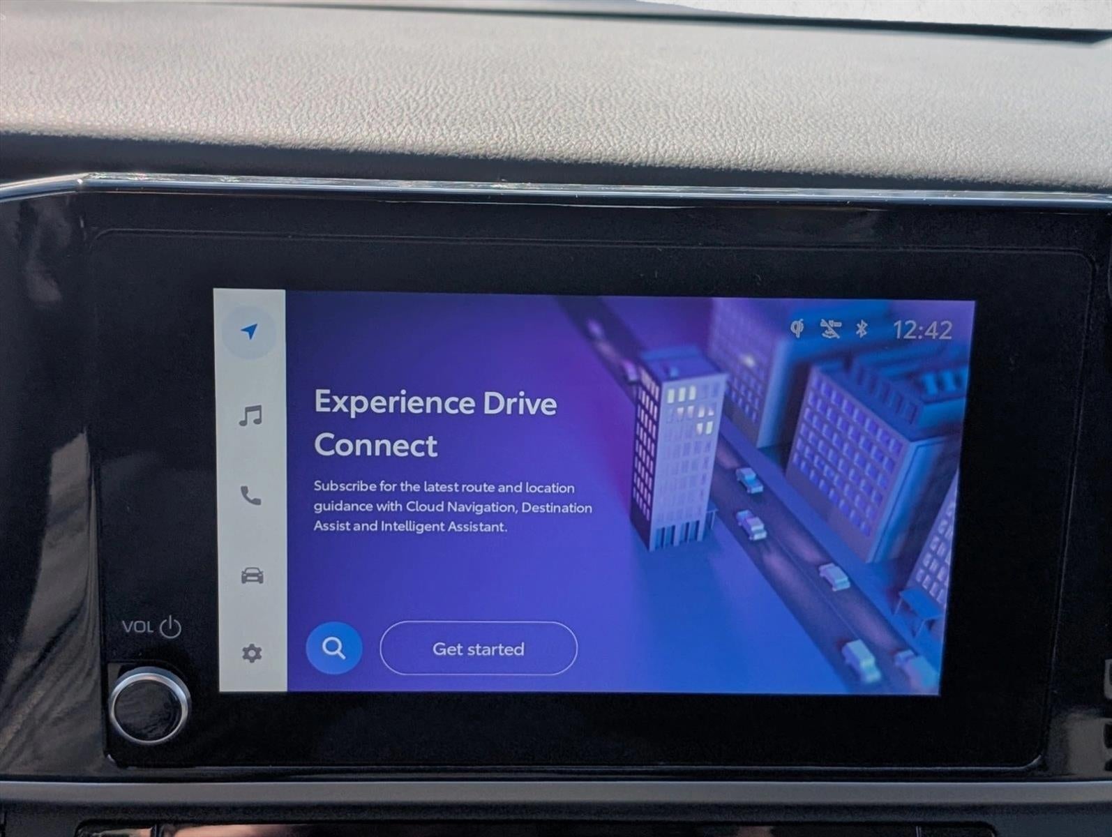 2025 Toyota Camry LE (SE)