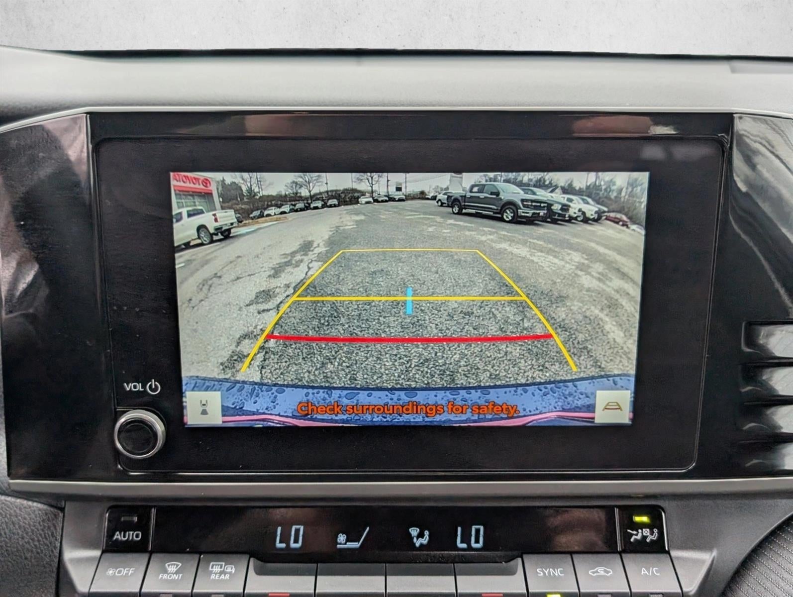 2025 Toyota Camry SE (SE)