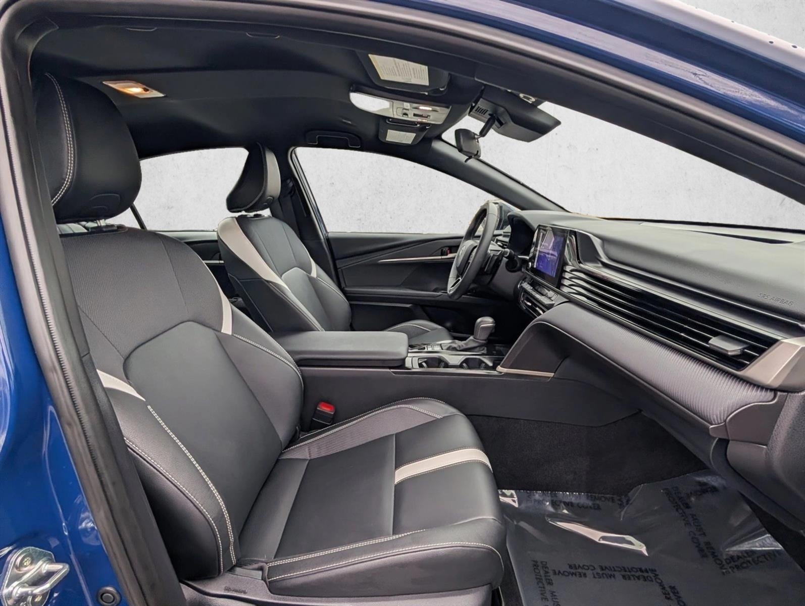 2025 Toyota Camry SE (SE)