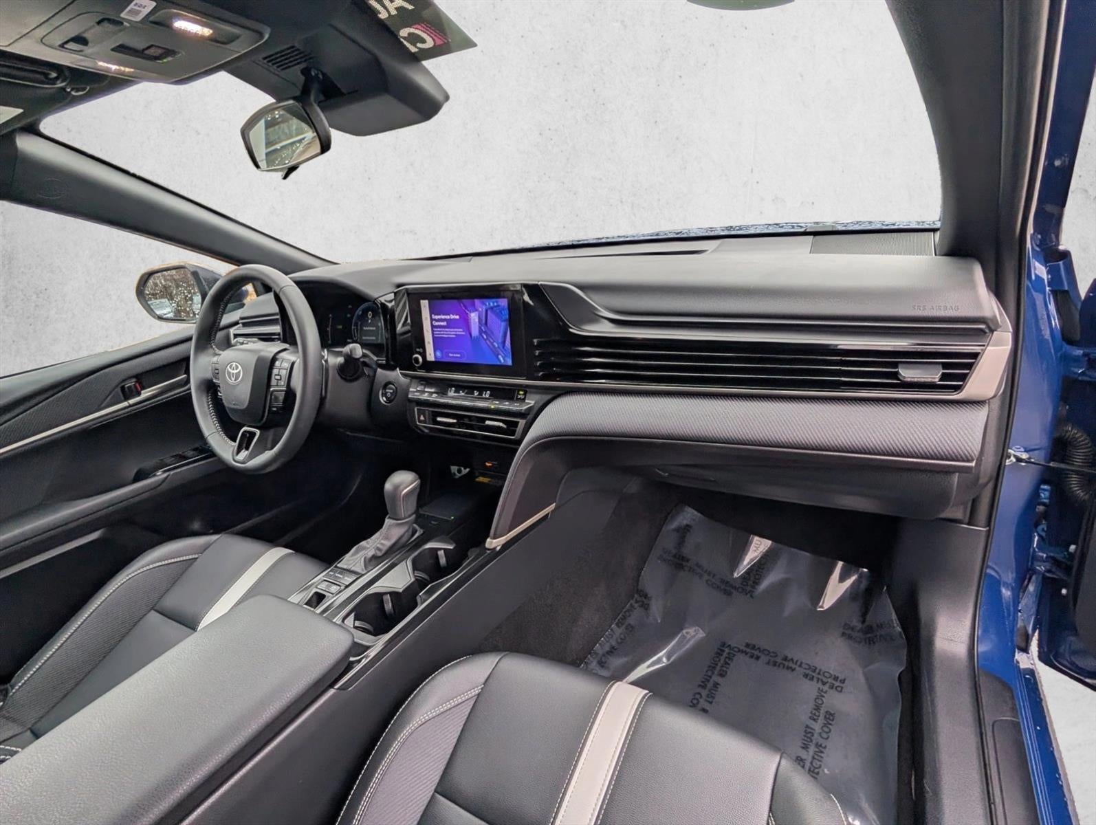 2025 Toyota Camry SE (SE)