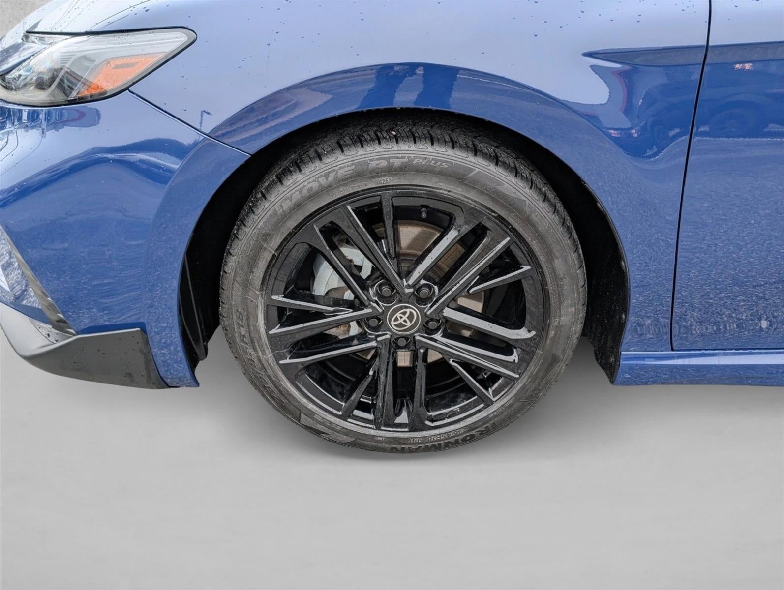 2025 Toyota Camry SE (SE)