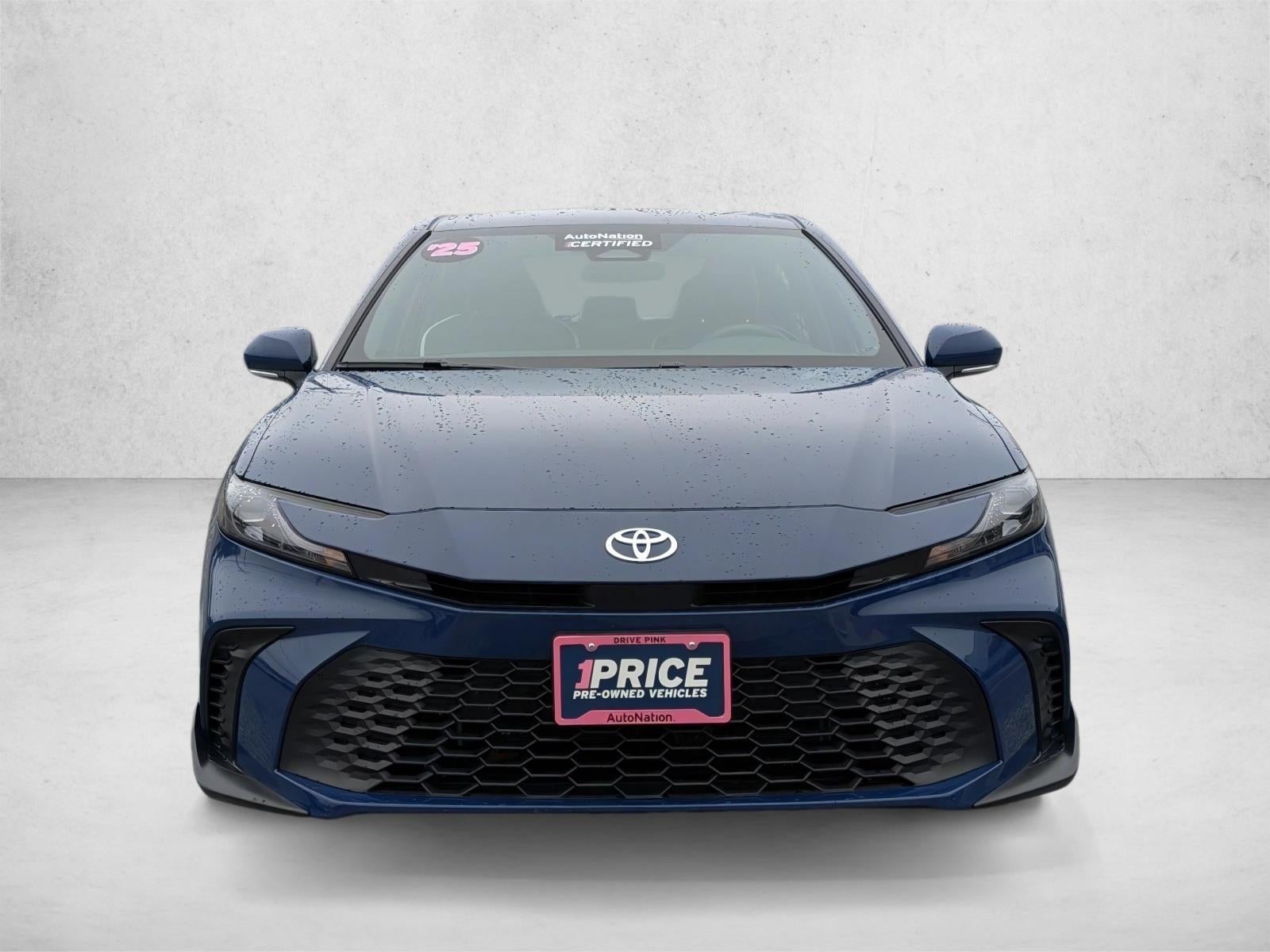 2025 Toyota Camry SE (SE)