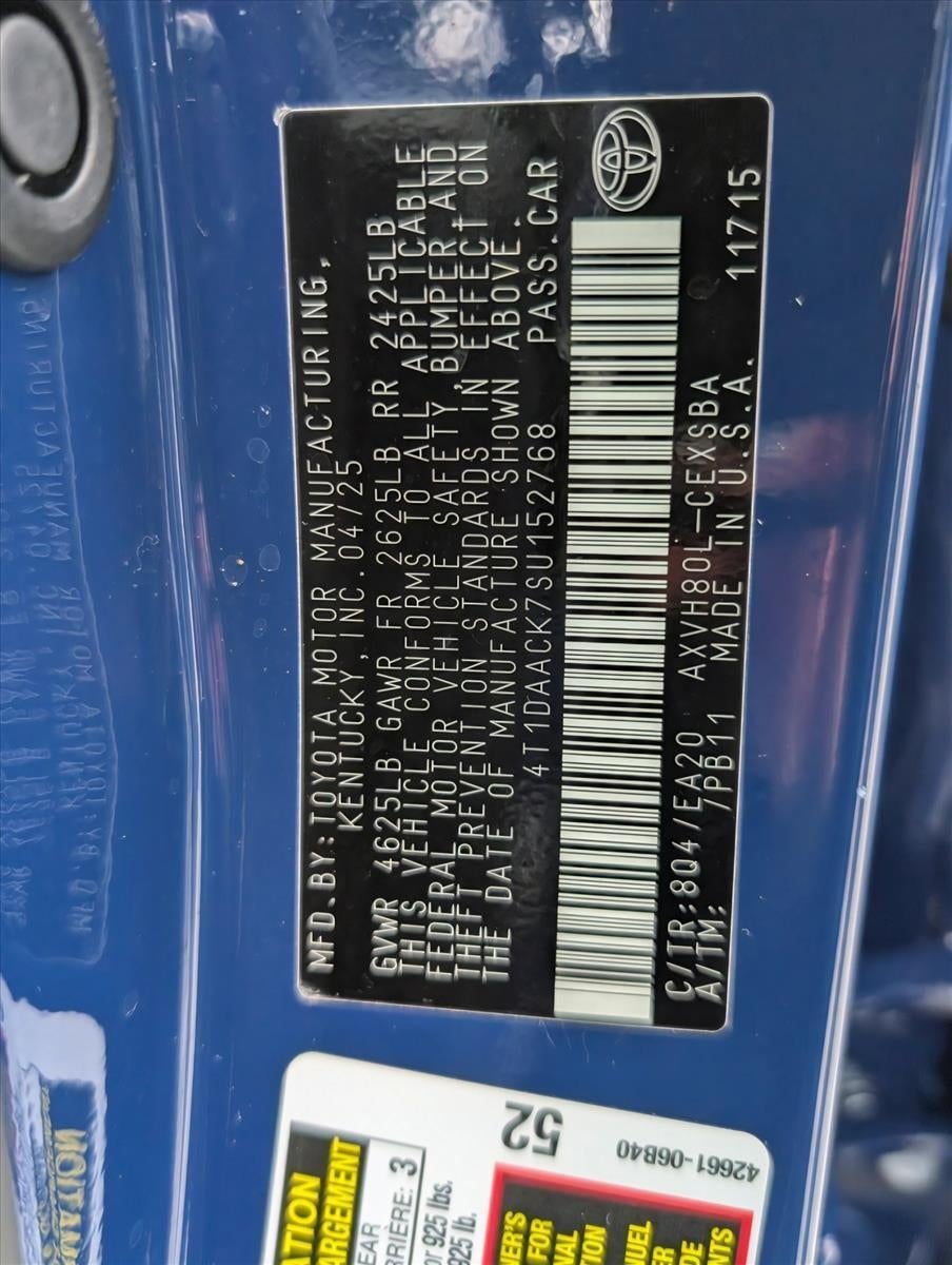 2025 Toyota Camry SE (SE)