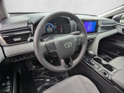 2025 Toyota Camry LE AWD (Natl)