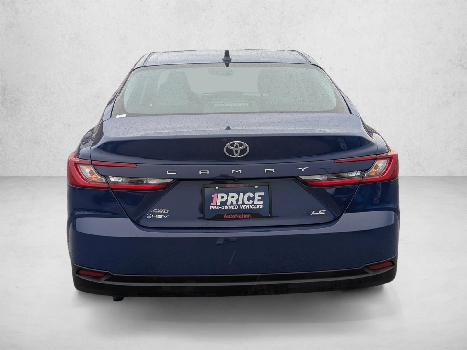 2025 Toyota Camry LE AWD (Natl)