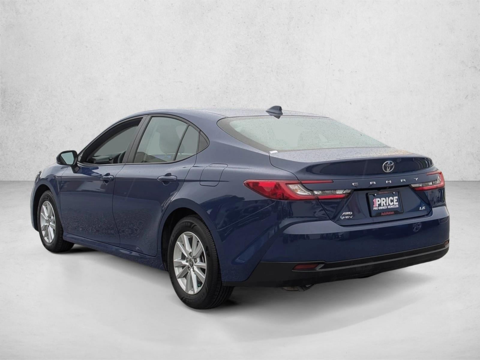 2025 Toyota Camry LE AWD (Natl)