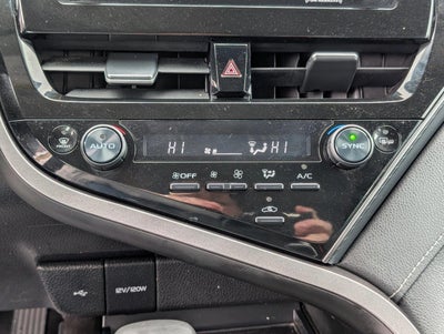 2024 Toyota Camry SE Auto (Natl)