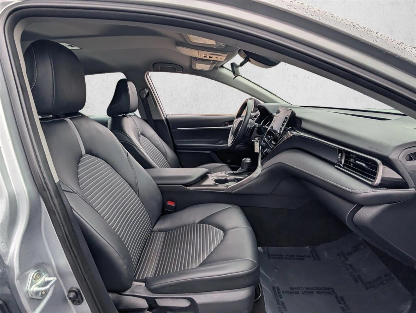 2024 Toyota Camry SE Auto (SE)