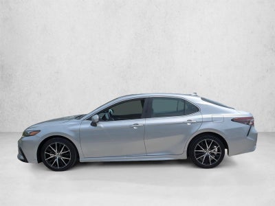 2024 Toyota Camry SE Auto (Natl)