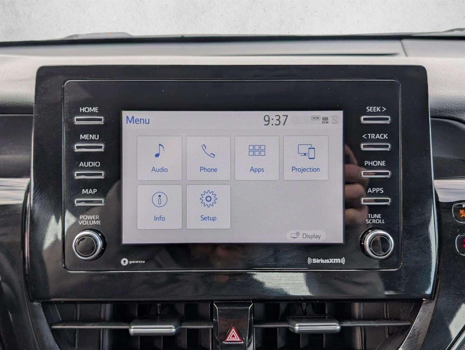 2023 Toyota Camry SE Auto (SE)