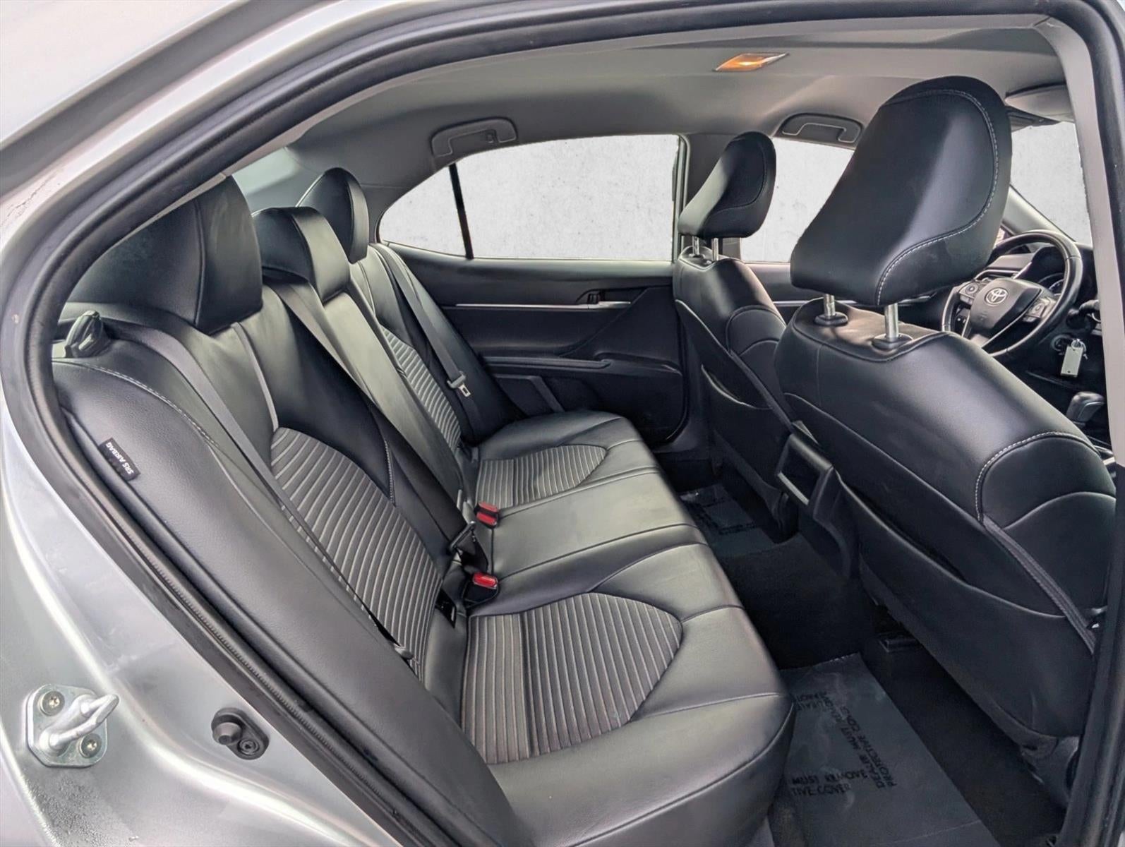 2023 Toyota Camry SE Auto (SE)