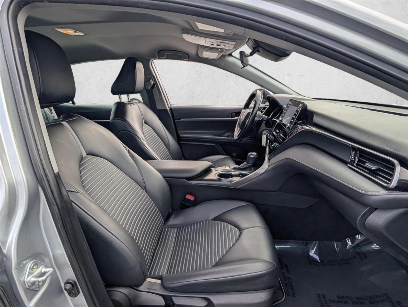 2023 Toyota Camry SE Auto (SE)