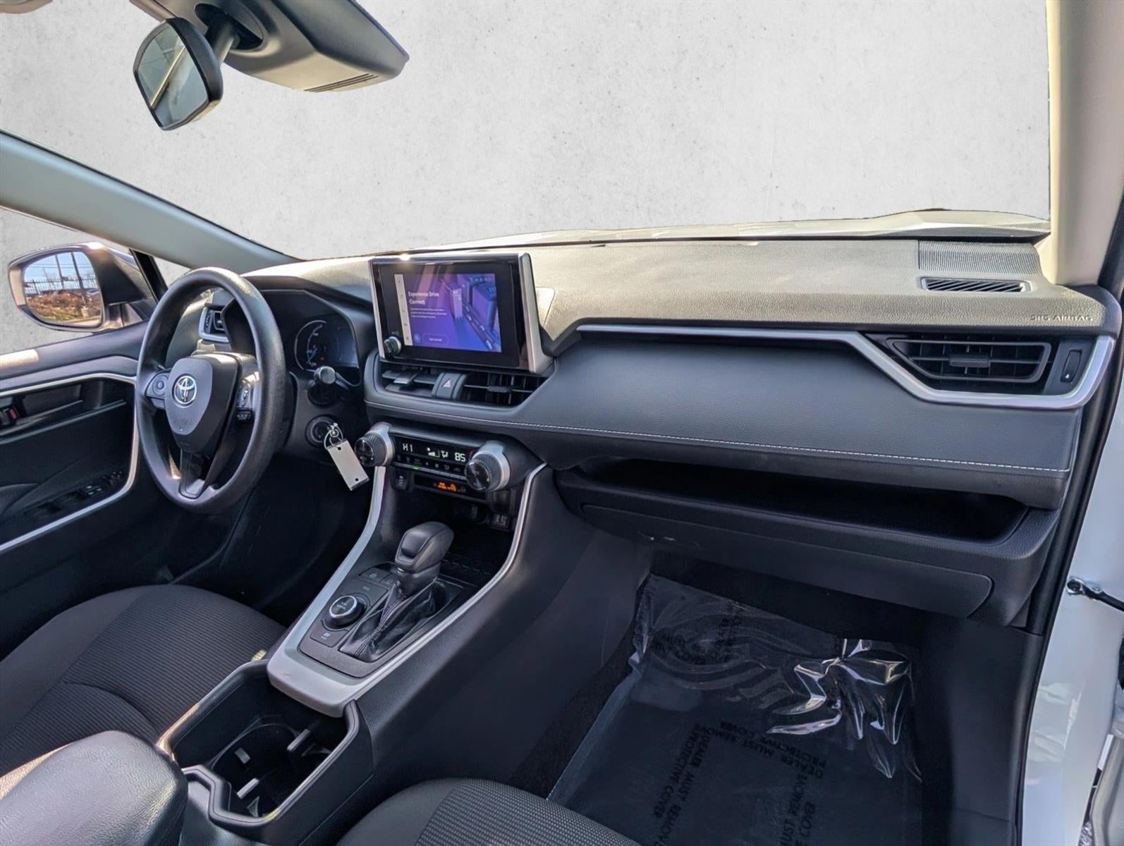 2025 Toyota RAV4 Hybrid LE AWD (Natl)