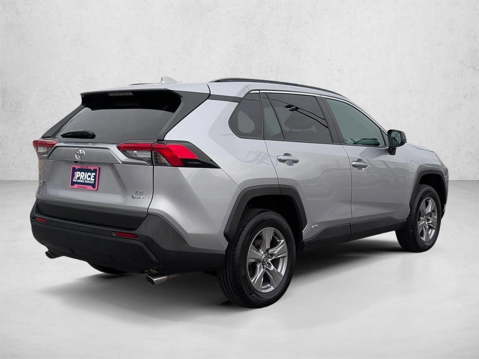 2025 Toyota RAV4 Hybrid LE AWD (Natl)