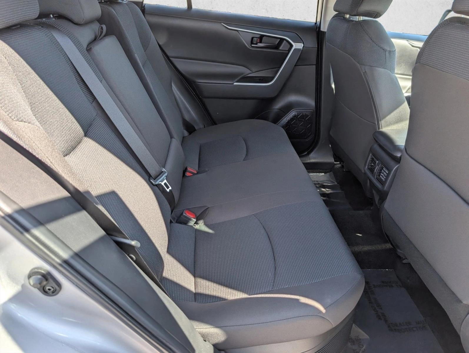 2025 Toyota RAV4 Hybrid LE AWD (Natl)