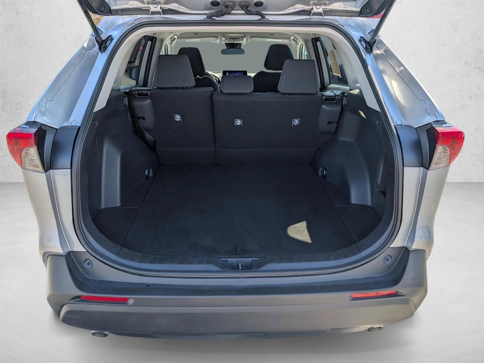 2025 Toyota RAV4 Hybrid LE AWD (Natl)