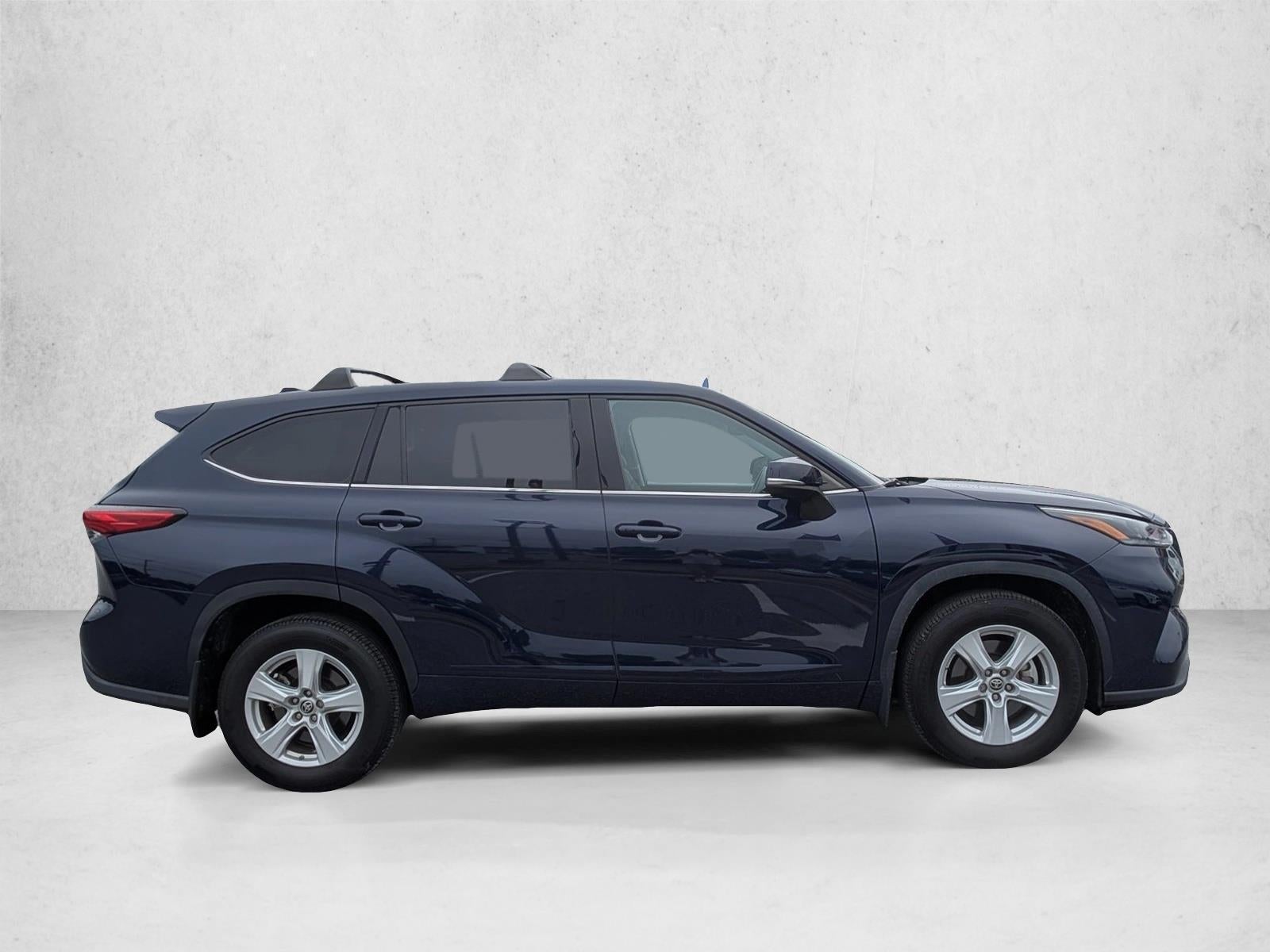 2021 Toyota Highlander LE AWD (Natl)