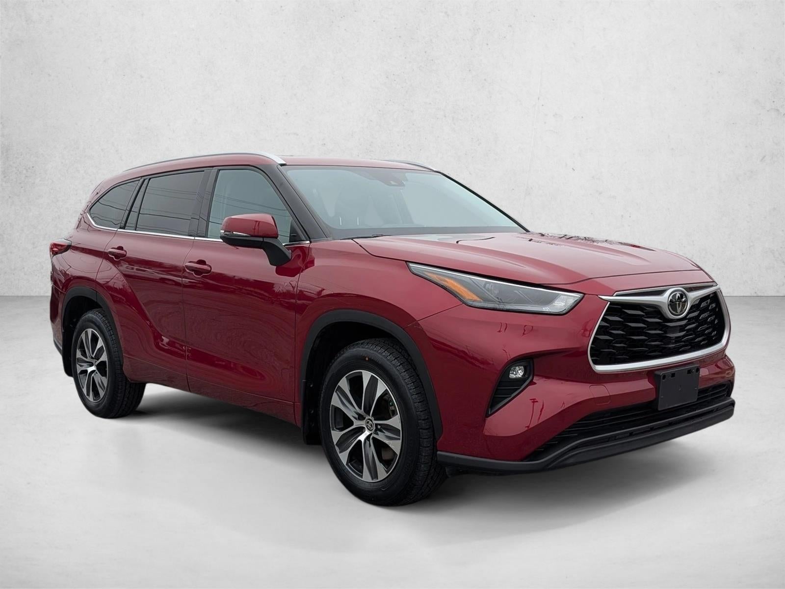 2022 Toyota Highlander XLE AWD (Natl)