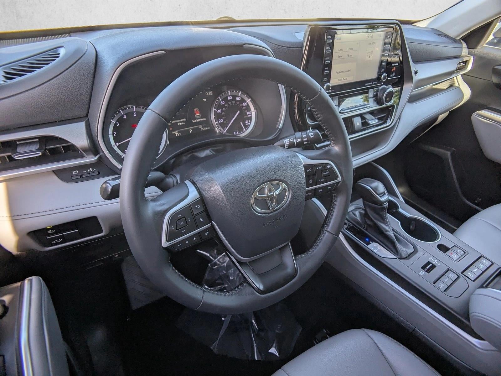 2022 Toyota Highlander XLE AWD (Natl)