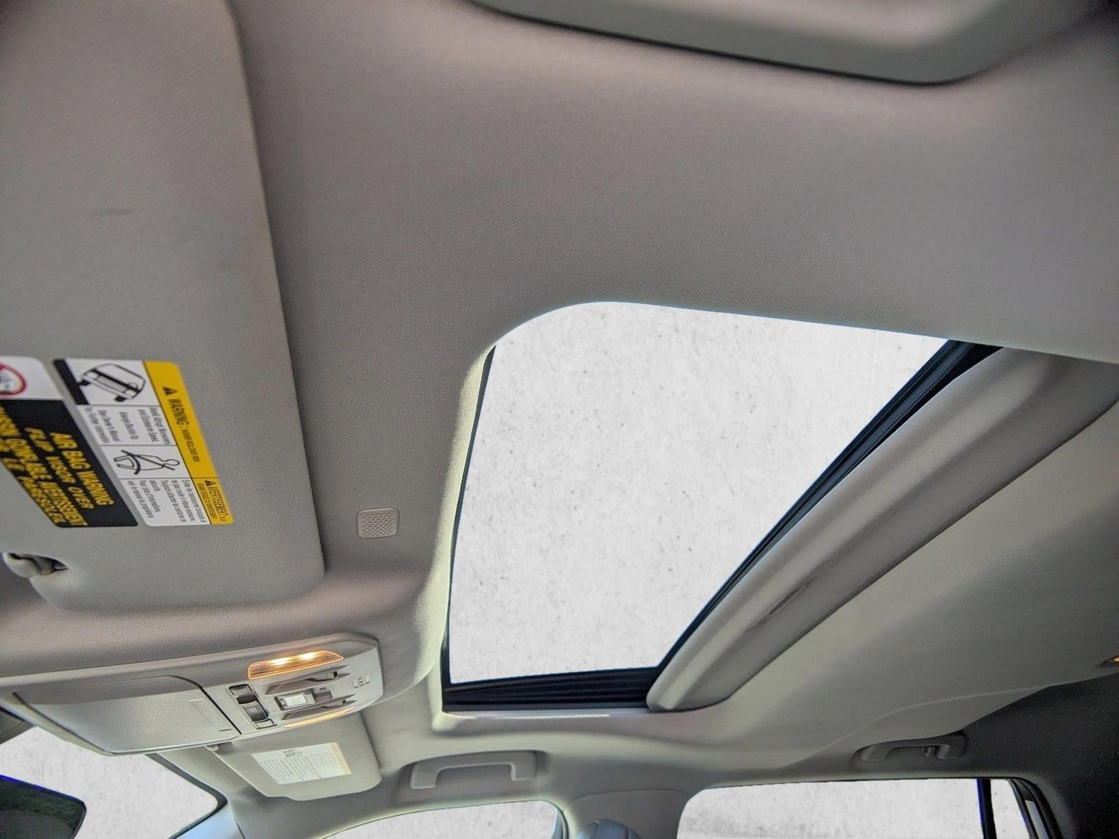 2022 Toyota Highlander XLE AWD (Natl)