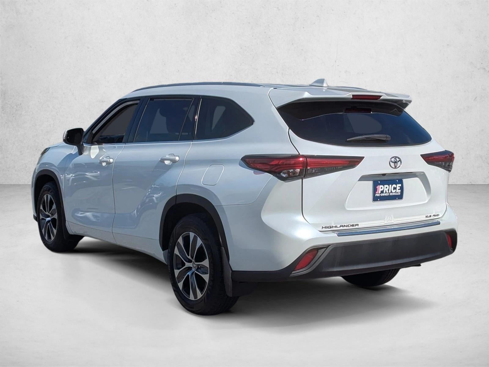 2022 Toyota Highlander XLE AWD (Natl)