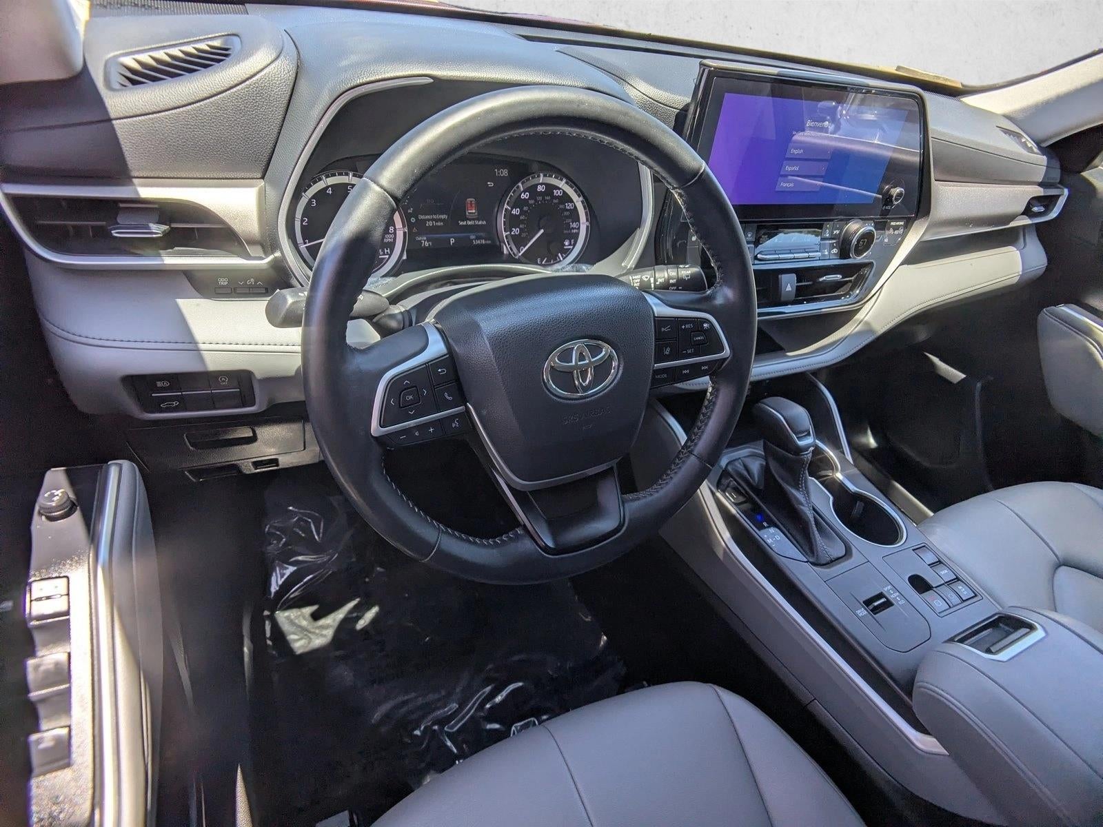 2023 Toyota Highlander XLE FWD (Natl)