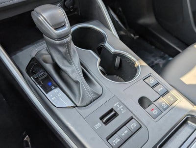 2025 Toyota Highlander XLE AWD (Natl)