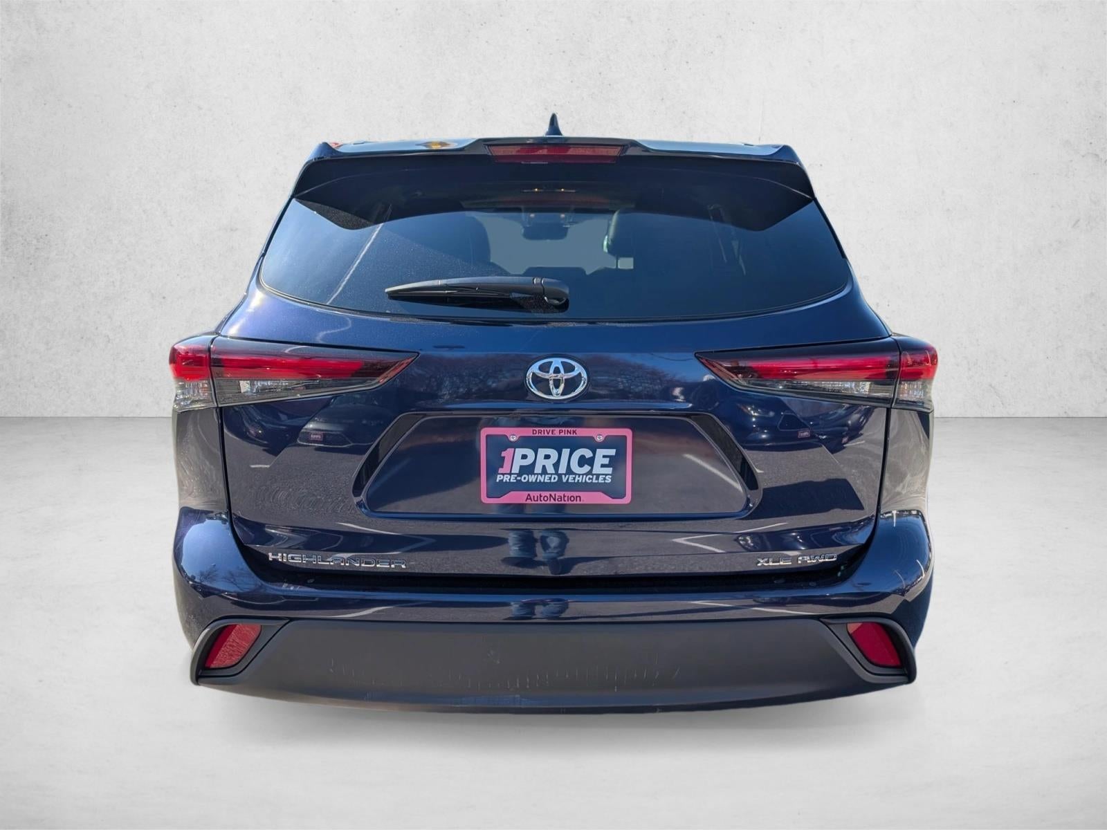 2025 Toyota Highlander XLE AWD (Natl)