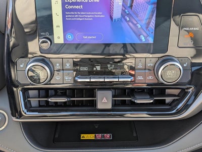 2025 Toyota Highlander XLE AWD (Natl)