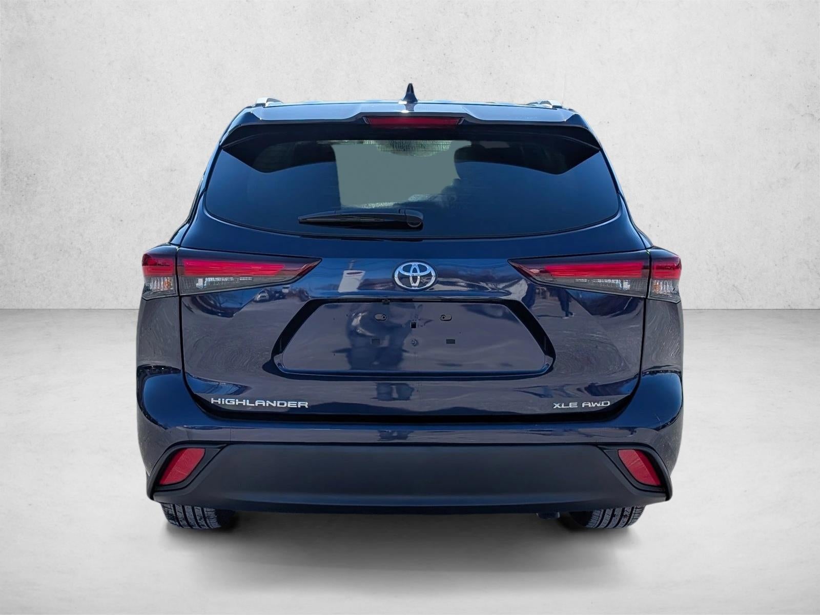 2025 Toyota Highlander XLE AWD (Natl)