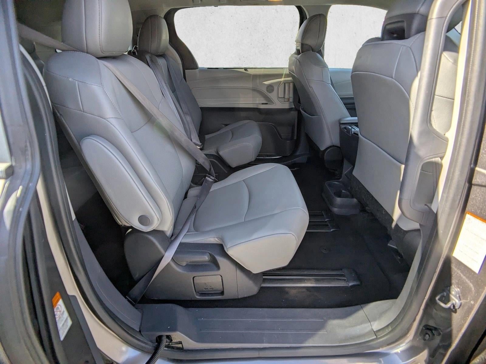 2024 Toyota Sienna XLE FWD 8-Passenger (Natl)