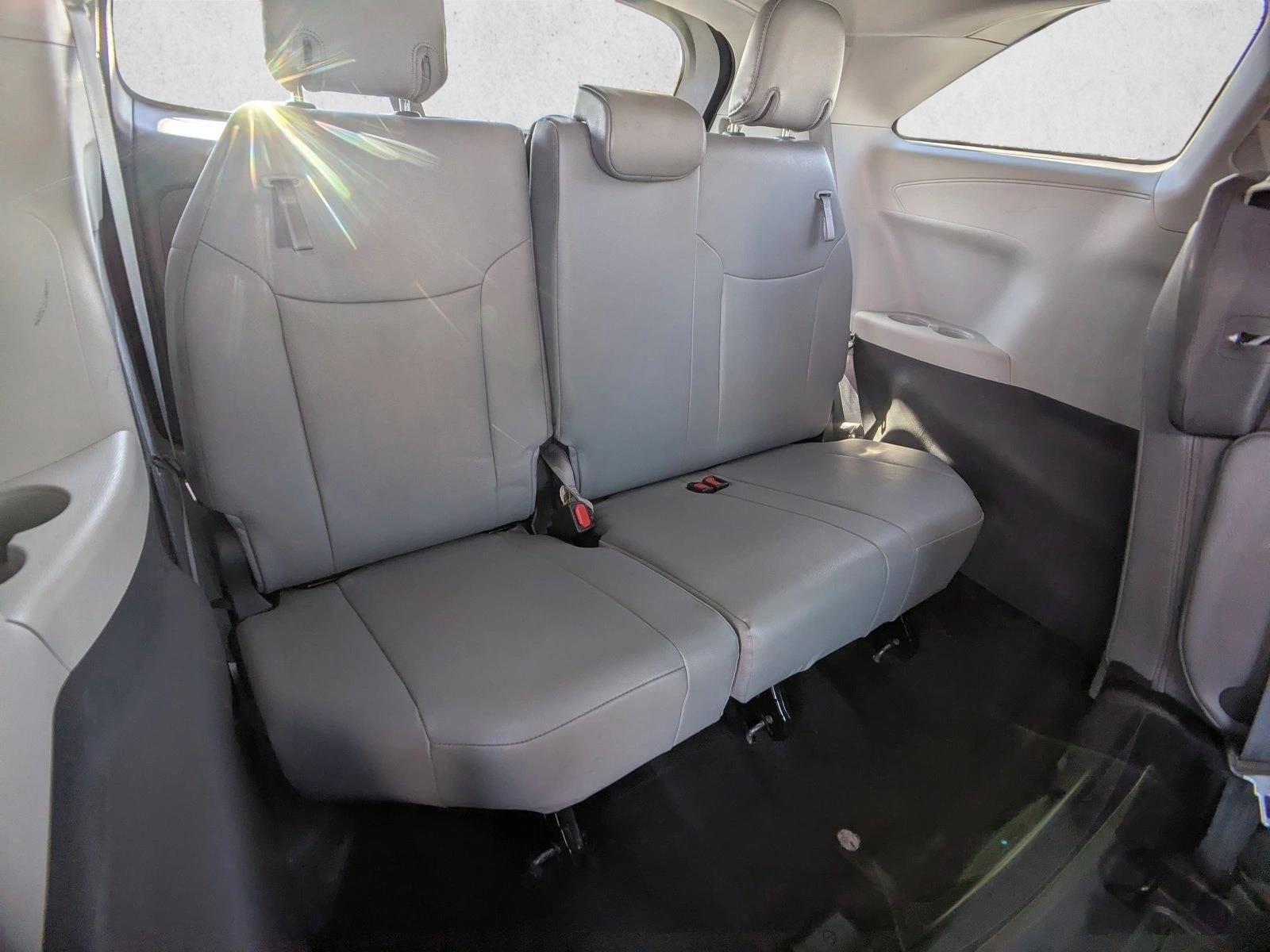 2024 Toyota Sienna XLE FWD 8-Passenger (Natl)