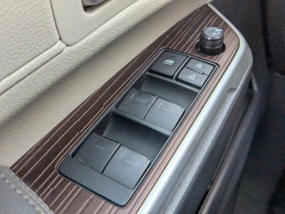 2024 Toyota Sienna XLE FWD 8-Passenger (Natl)