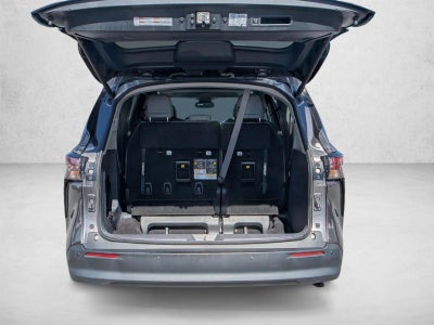 2024 Toyota Sienna XLE FWD 8-Passenger (Natl)