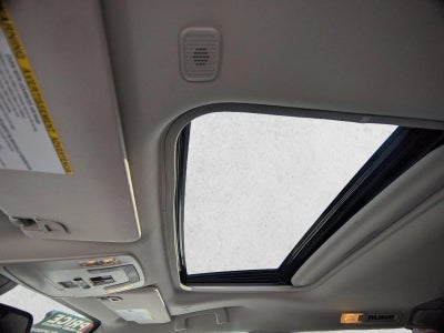 2025 Toyota Sienna XLE FWD 8-Passenger (Natl)