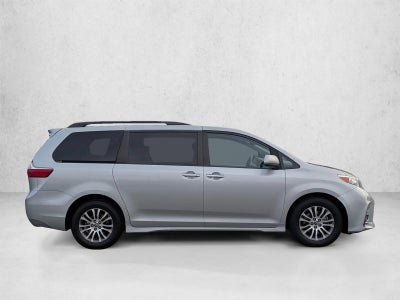 2020 Toyota Sienna XLE Premium FWD 8-Passenger (Natl)