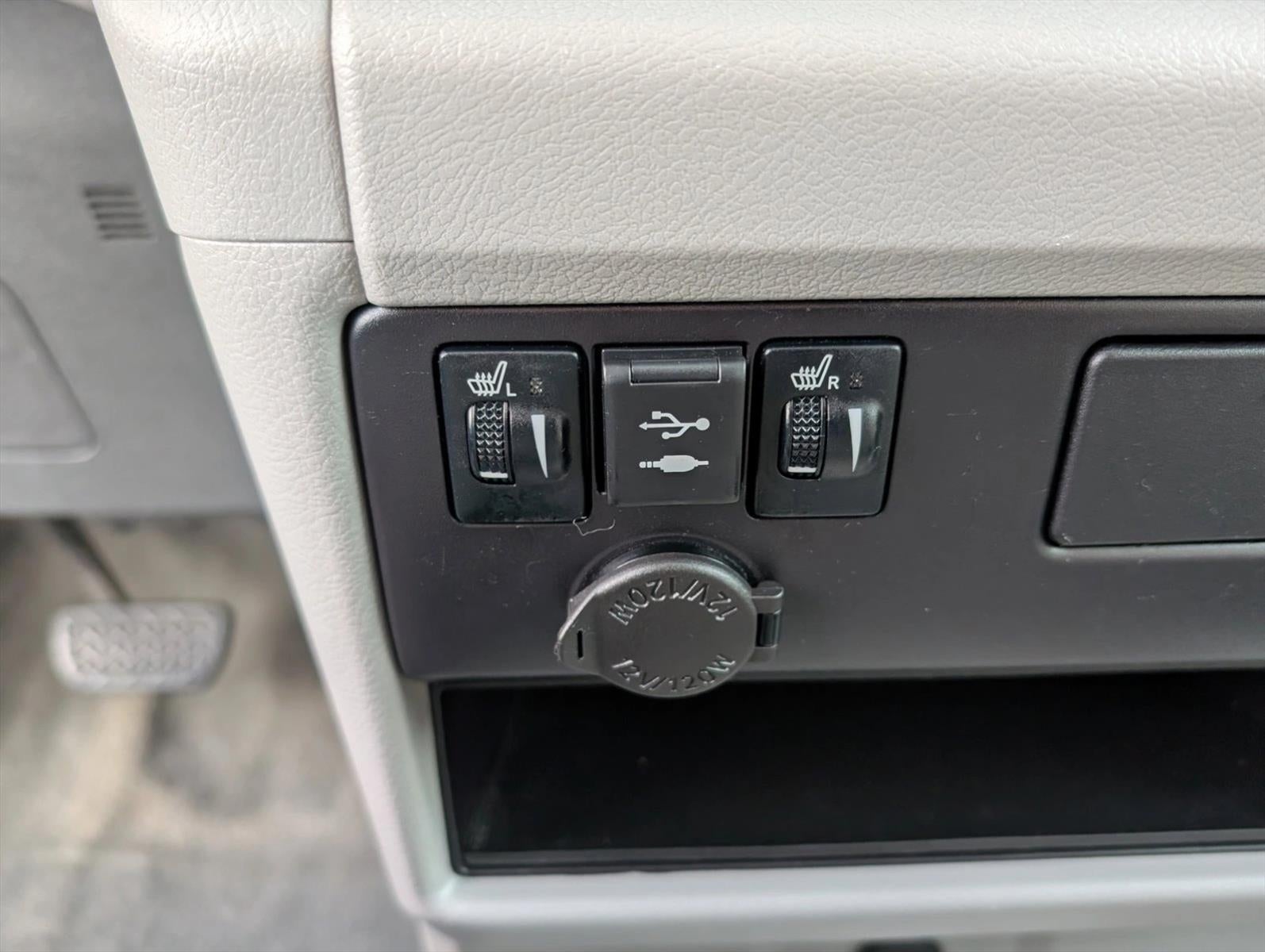 2018 Toyota Sienna XLE FWD 8-Passenger (Natl)