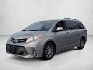 2018 Toyota Sienna XLE FWD 8-Passenger (Natl)