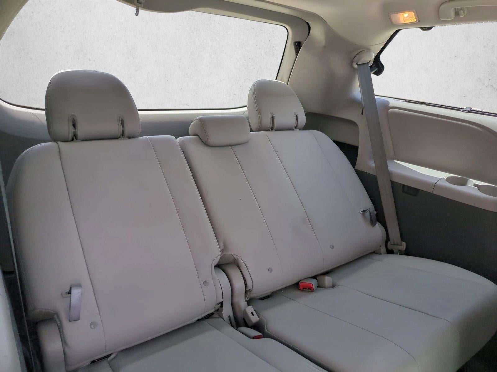 2020 Toyota Sienna XLE Auto Access Seat FWD 7-Passenger (GS)
