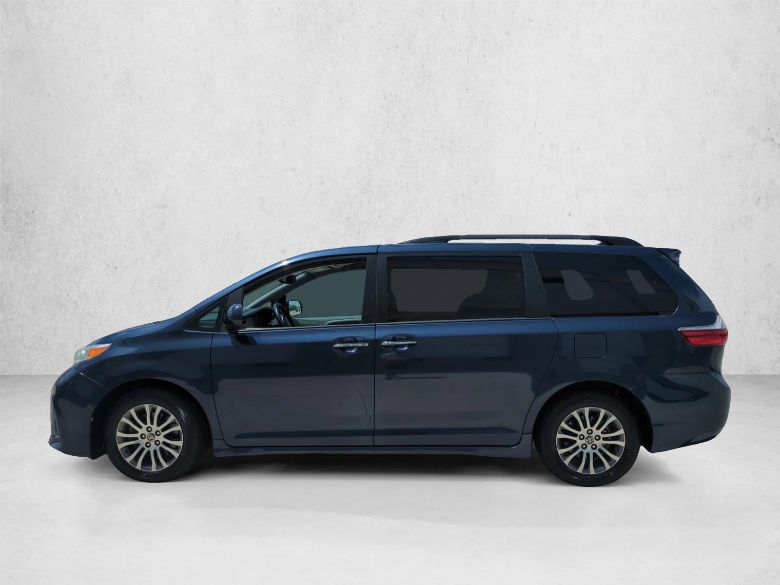 2020 Toyota Sienna XLE Auto Access Seat FWD 7-Passenger (GS)